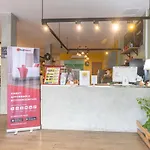 Folk Poshtel Silom